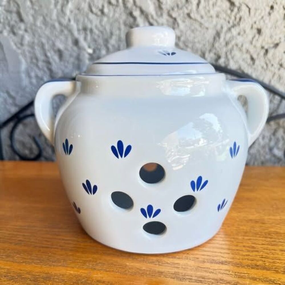 Garlic Keeper White Ceramic with Blue accents